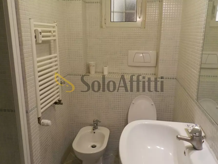 Immagine 13 di Trilocale in affitto  in Via Bergamo 32 a Roma