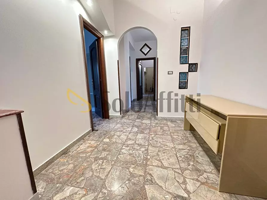 Immagine 4 di Stanza singola in affitto  in Via Ferrarecce a Caserta