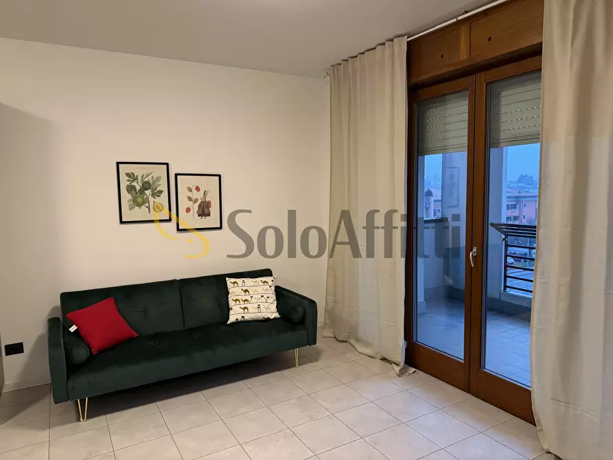 Immagine 3 di Bilocale in affitto  in Via 4 Novembre 328 a Caronno Pertusella