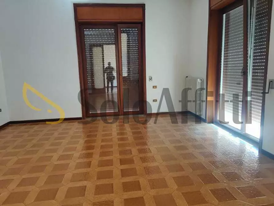 Immagine 11 di Appartamento in affitto  in Via Apollo XI 27 a Eboli