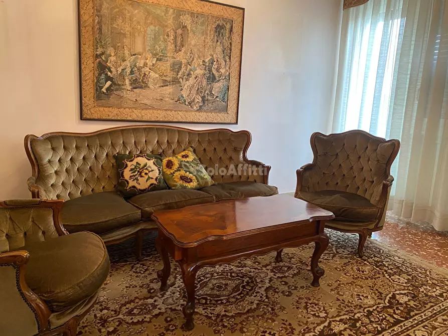 Immagine 5 di Pentalocale in affitto  a Frosinone