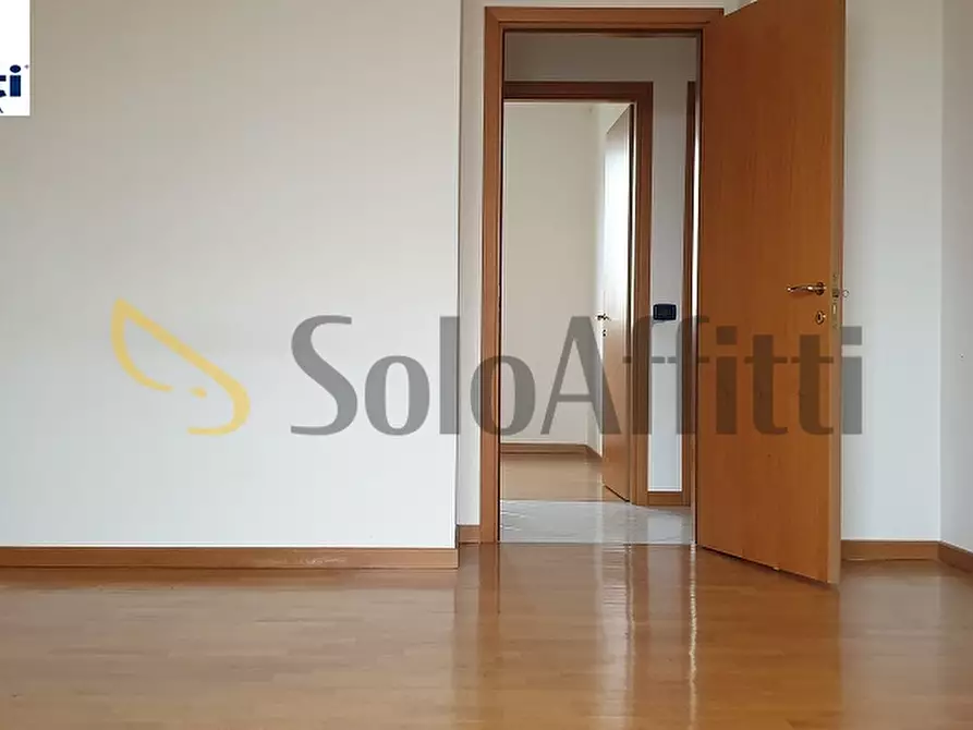 Immagine 6 di Trilocale in affitto  in via galvani 2 a Solaro