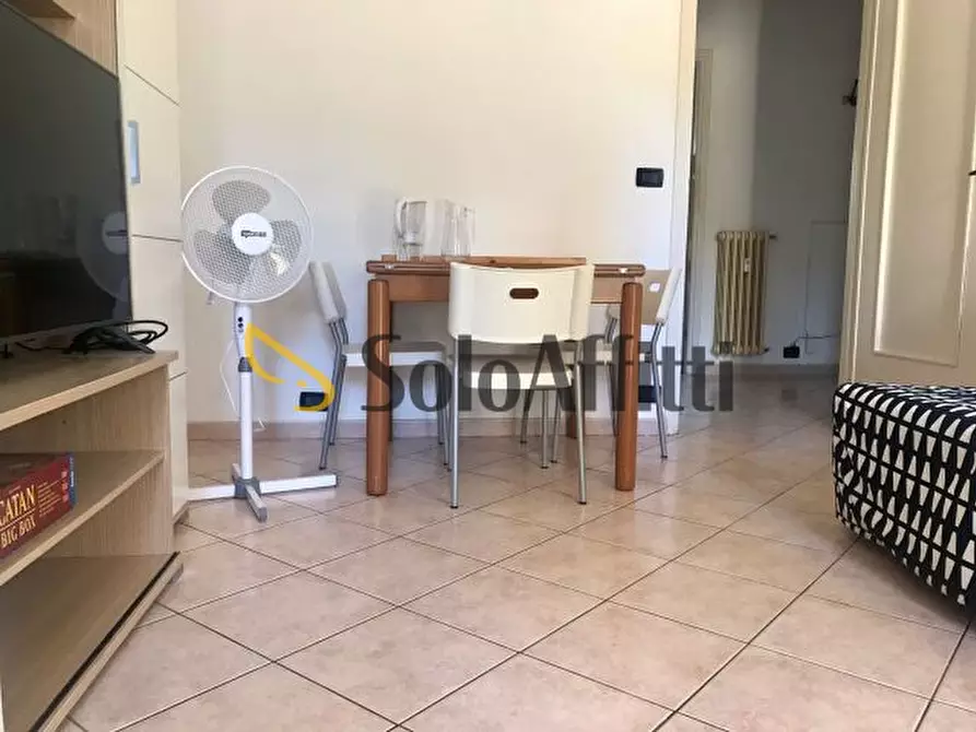 Immagine 2 di Bilocale in affitto  in VIA CLAVIERE 7 a Torino