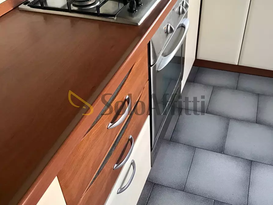 Immagine 14 di Trilocale in affitto  in Via Postumia 1 a Torino