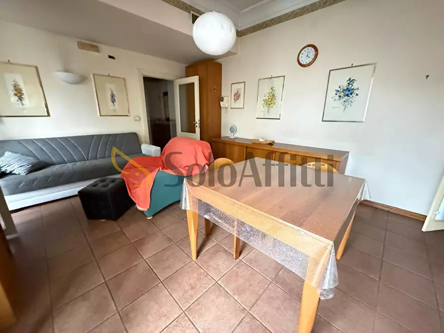 Immagine 12 di Trilocale in affitto  in Via Roma 188 a Caserta