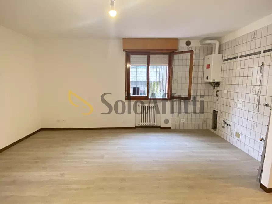 Immagine 2 di Bilocale in affitto  in Viale Giovanni Pascoli 114 a Rimini