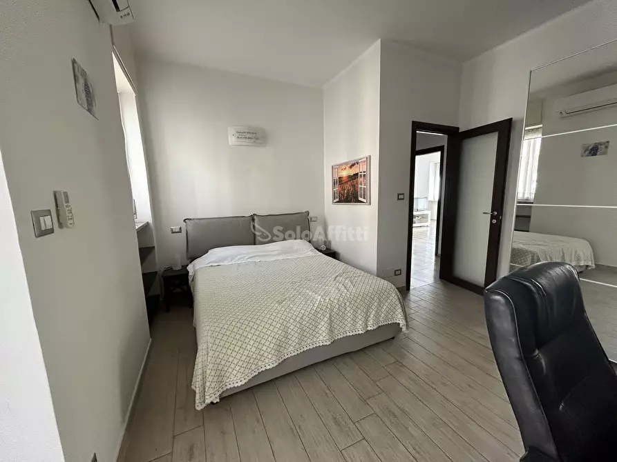 Immagine 28 di Trilocale in affitto  a Torino