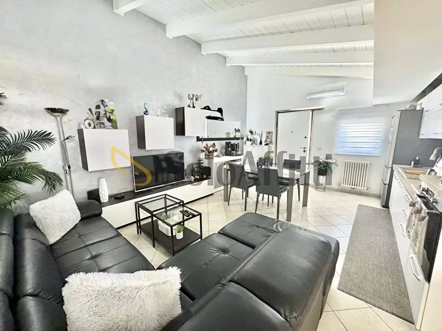 Immagine 2 di Trilocale in affitto  in Via G. Spataro 69 a Tortoreto