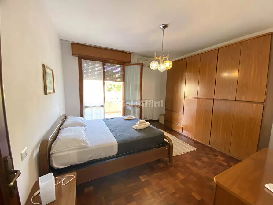 Immagine 14 di Pentalocale in affitto  in Viale Leonardo da Vinci 61a a Rimini