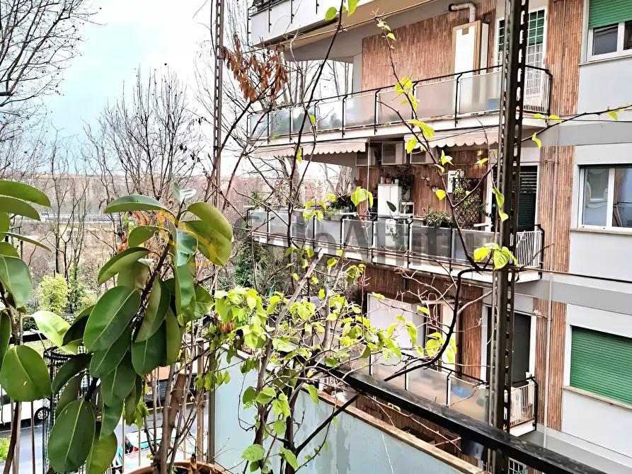 Immagine 14 di Bilocale in affitto  in Via Pietro Mascagni 186 a Roma