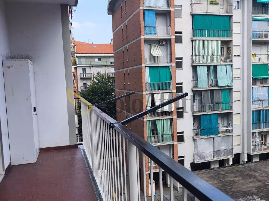 Immagine 7 di Trilocale in affitto  in Via Filadelfia 50 a Torino