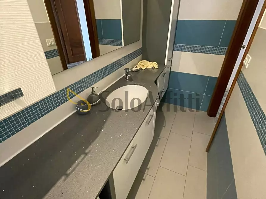 Immagine 13 di Trilocale in affitto  in Via Camillo Benso Cavour 19 a Rivoli