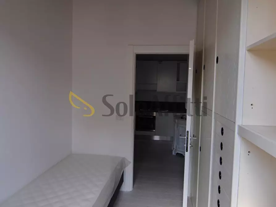 Immagine 7 di Trilocale in affitto  a Livorno