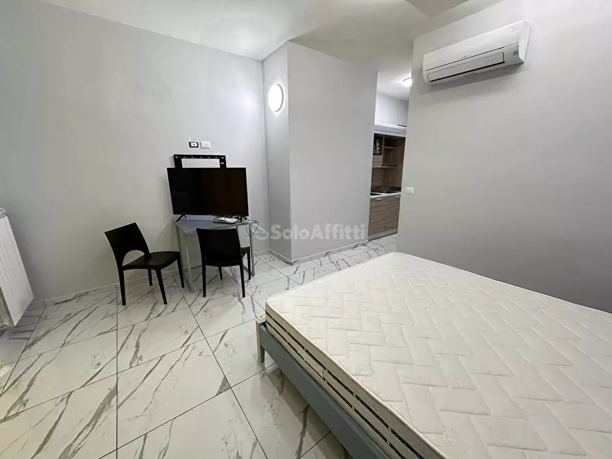 Immagine 8 di Monolocale in affitto  in Viale Abramo Lincoln a Caserta