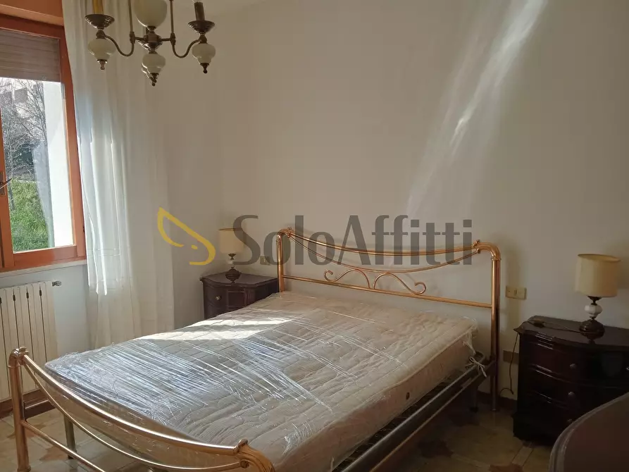 Immagine 8 di Quadrilocale in affitto  a Falconara Marittima