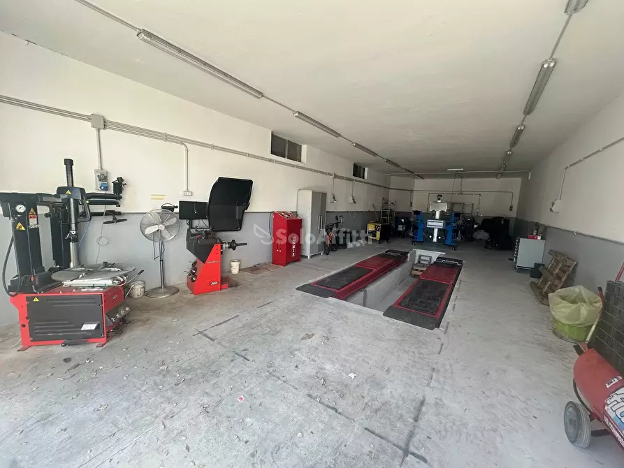 Immagine 2 di Locale commerciale in affitto  in Via Leda 2 a Anzio