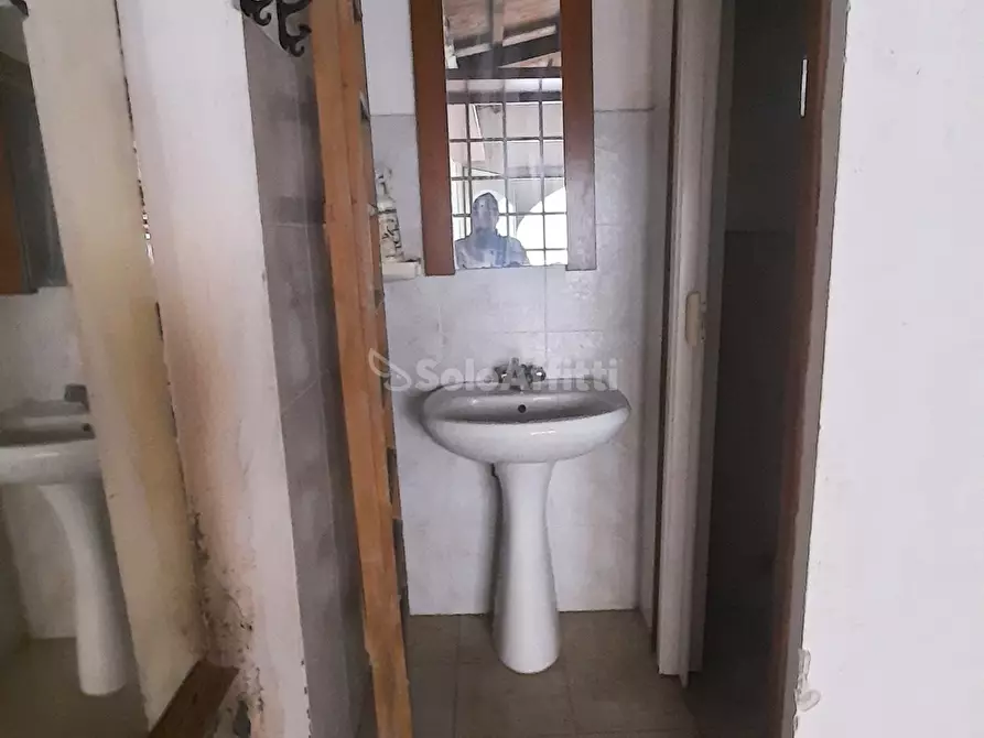 Immagine 3 di Magazzino in affitto  in Via Terrazzini 24 a Livorno