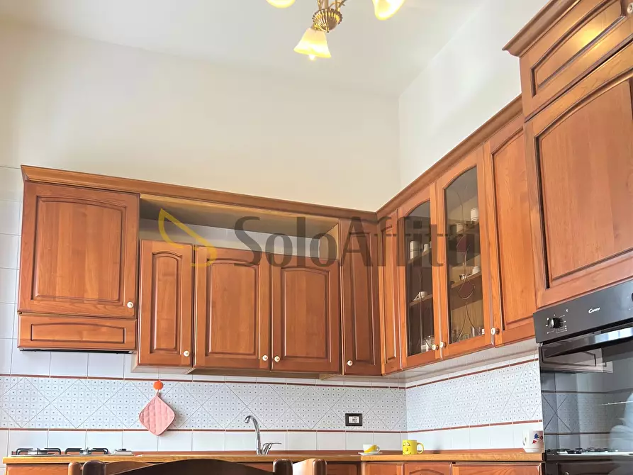 Immagine 12 di Quadrilocale in affitto  a Cagliari