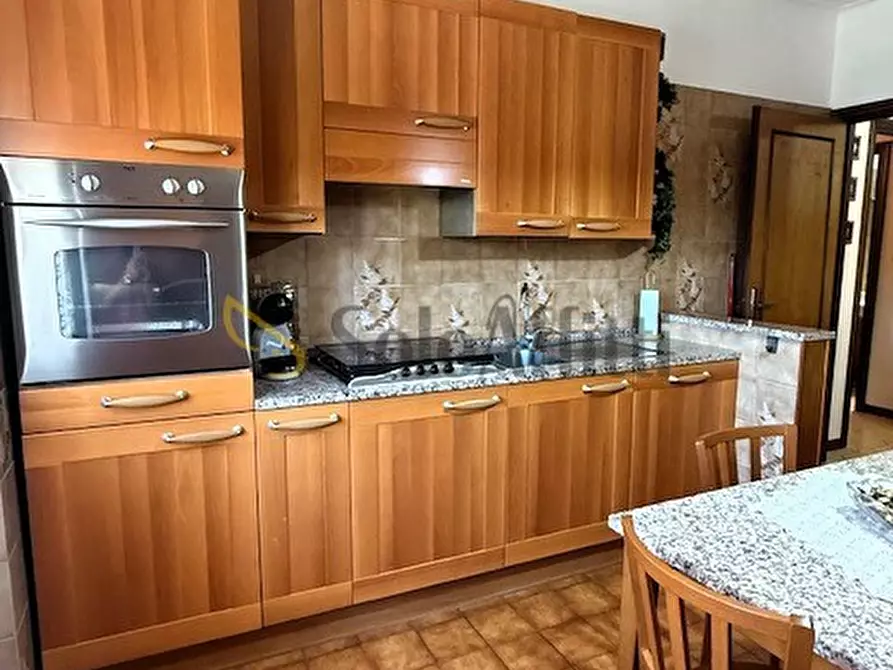 Immagine 10 di Quadrilocale in affitto  in Via Quirino Majorana 171 a Roma