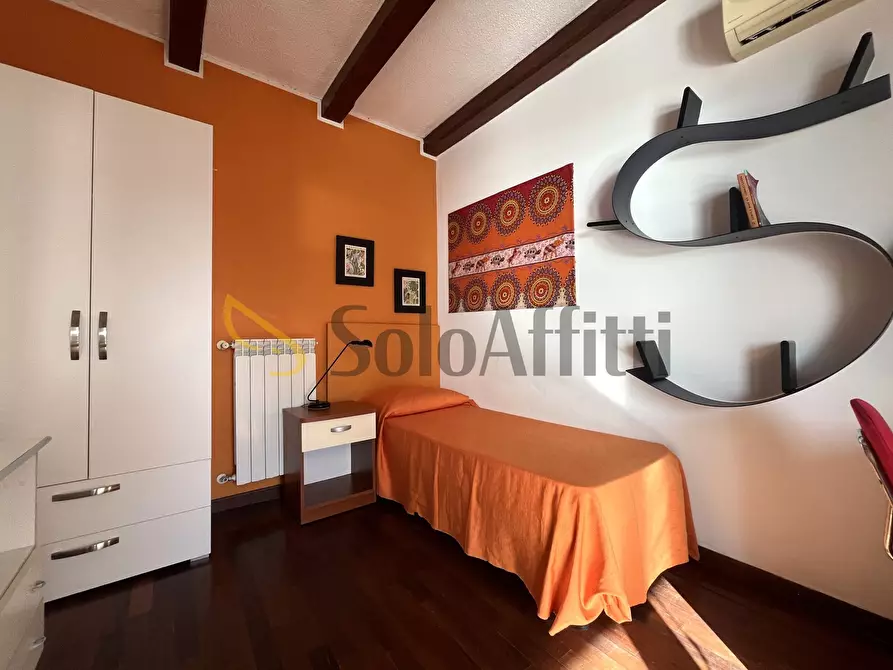 Immagine 18 di Stanza singola in affitto  a Catanzaro