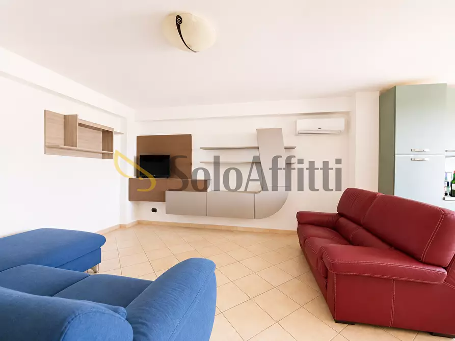 Immagine 4 di Trilocale in affitto  a Catanzaro