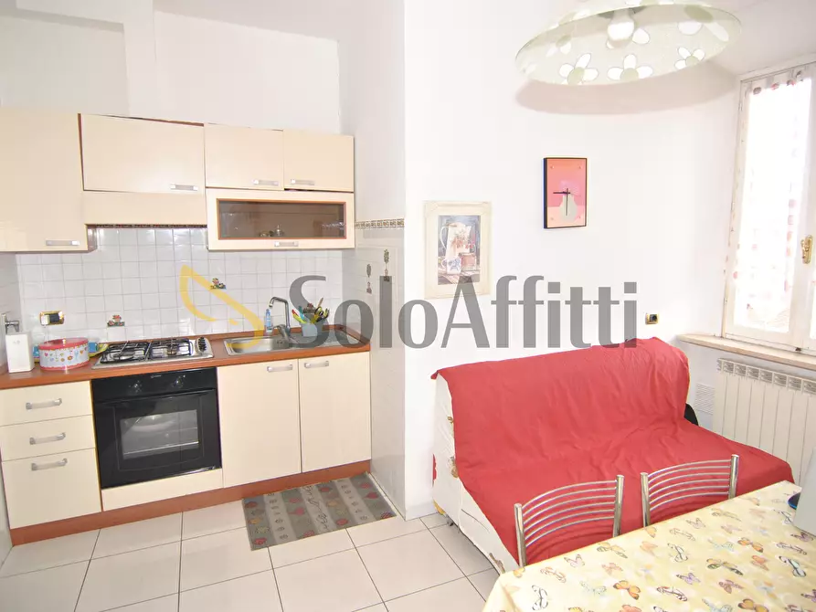 Immagine 1 di Bilocale in affitto  in Viale Italia 16 a Livorno