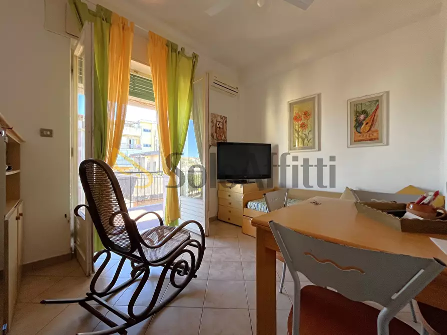 Immagine 1 di Trilocale in affitto  a Catanzaro