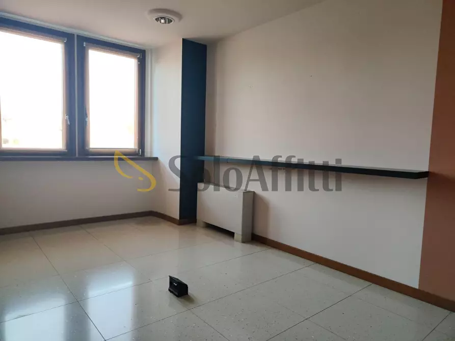Immagine 7 di Ufficio in affitto  a Gallarate