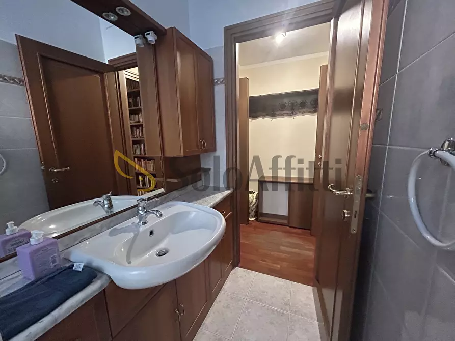 Immagine 14 di Trilocale in affitto  in Corso Peschiera 238 a Torino