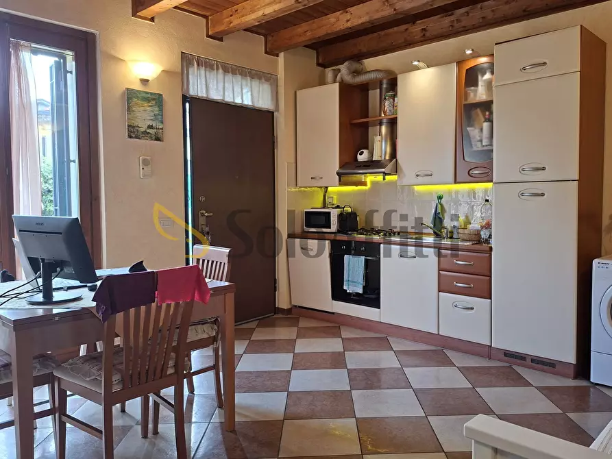 Immagine 8 di Bilocale in affitto  in Via Ampelio Pessina a Biassono