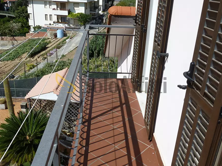 Immagine 10 di Bilocale in affitto  in Via delle Ginestre 45 a San Remo