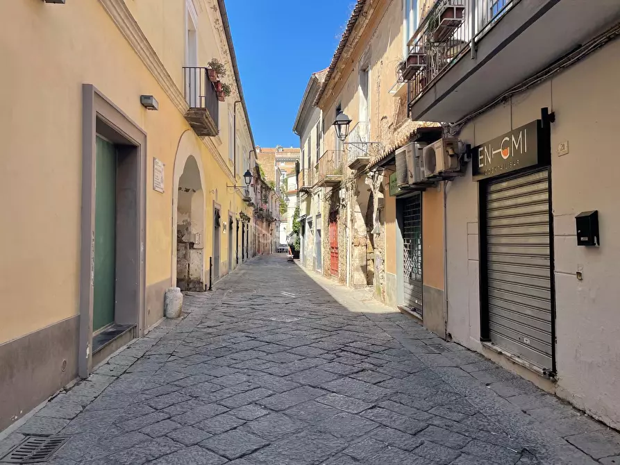 Immagine 27 di Locale commerciale in affitto  in Via A.S. Mazzocchi 2323 a Caserta