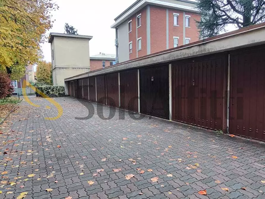 Immagine 9 di Garage in affitto  in VIA CILEA 45 a Cinisello Balsamo