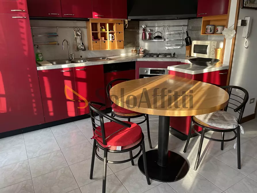 Immagine 3 di Bilocale in affitto  in Viale Giuseppe Borri 57 a Busto Arsizio