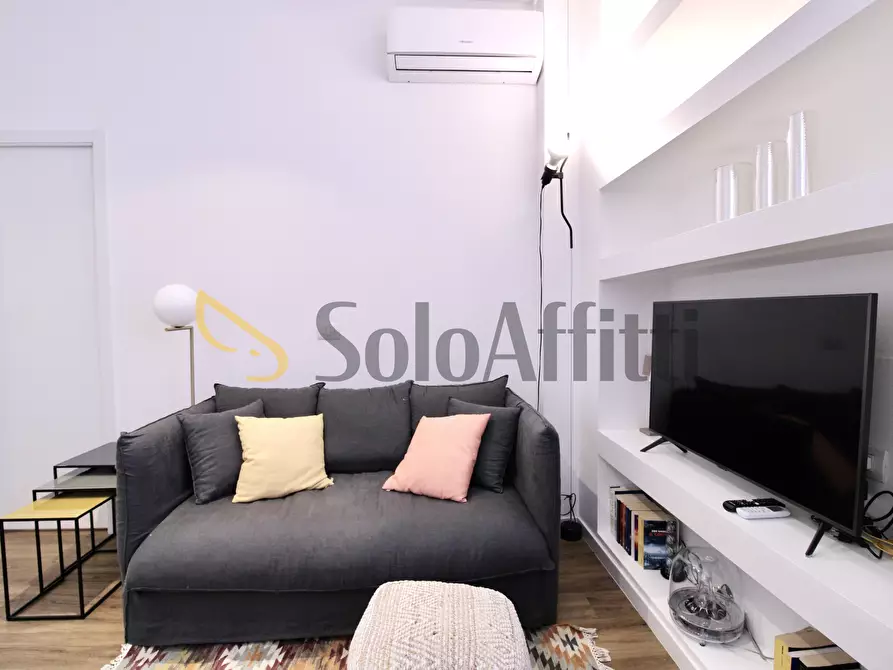 Immagine 1 di Bilocale in affitto  in Via Garofalo 32 a Milano