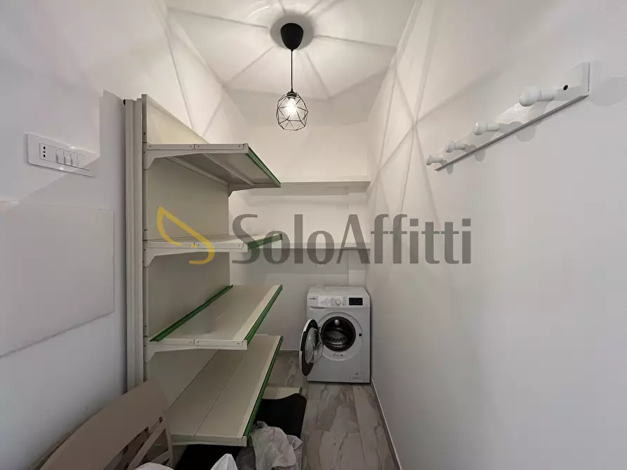 Immagine 18 di Trilocale in affitto  a Catanzaro