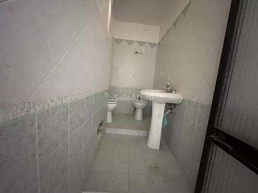 Immagine 13 di Locale commerciale in affitto  in Via Generale Alberto Pollio 10 a Caserta