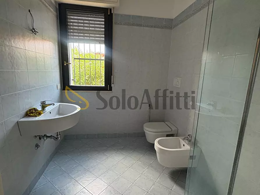 Immagine 13 di Villa in affitto  in Via Coriano 298 a Rimini