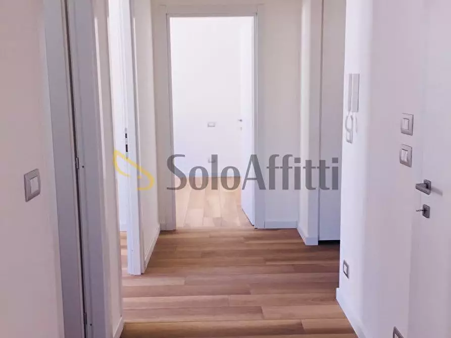 Immagine 6 di Trilocale in affitto  in Via Francesco Petrarca 28 a Torino