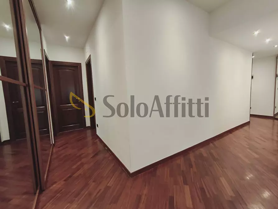 Immagine 2 di Trilocale in affitto  in Via Guido Alfani a Roma