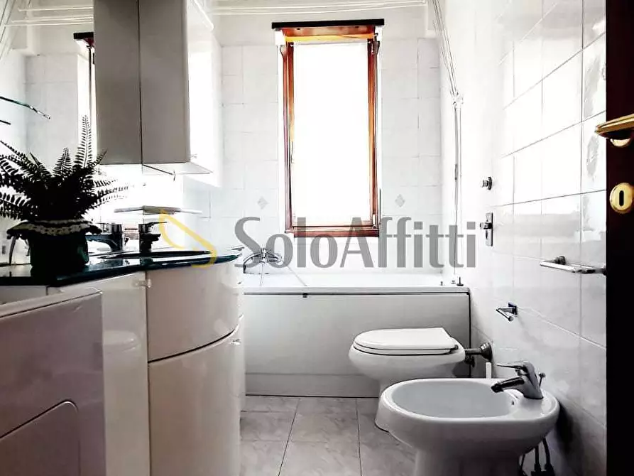 Immagine 17 di Bilocale in affitto  in Via Oliviero Limonta a Cinisello Balsamo
