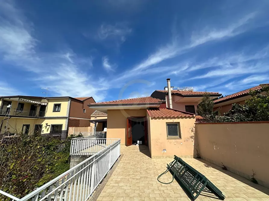 Immagine 17 di Casa indipendente in vendita  a Aci Castello