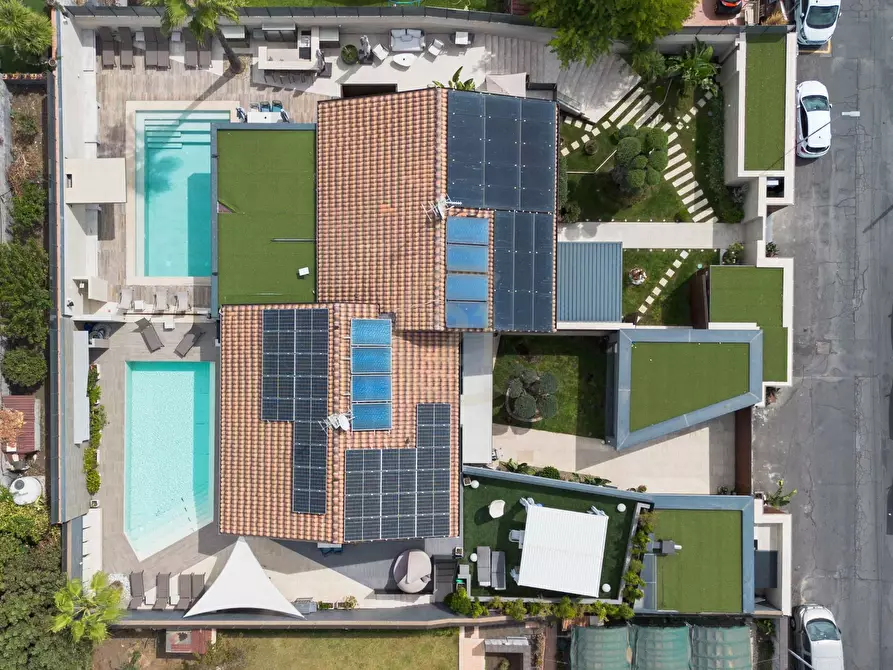 Immagine 23 di Villa in vendita  a Mascalucia