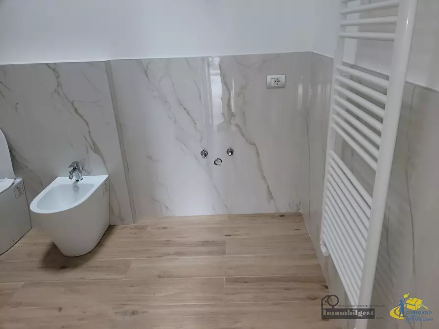 Immagine 21 di Bilocale in vendita  in Strada Manara 4 a Parma