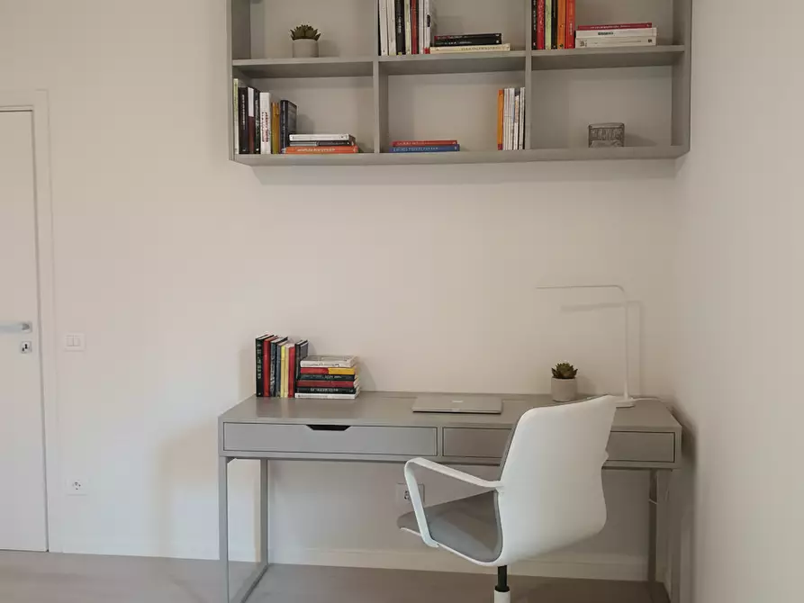 Immagine 17 di Trilocale in vendita  in via solari 25 a Parma