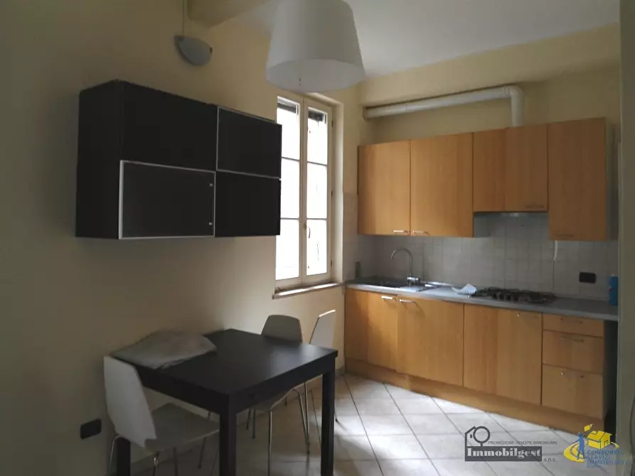 Immagine 1 di Bilocale in affitto  in Via Primo Groppi 14 a Parma