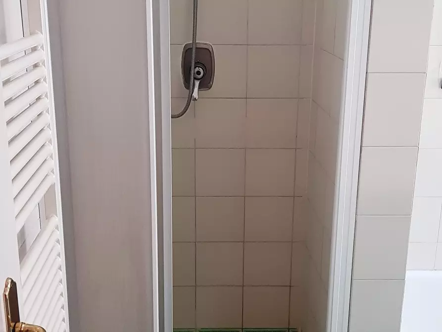 Immagine 30 di Trilocale in affitto  in Borgo Schizzati 17 a Parma