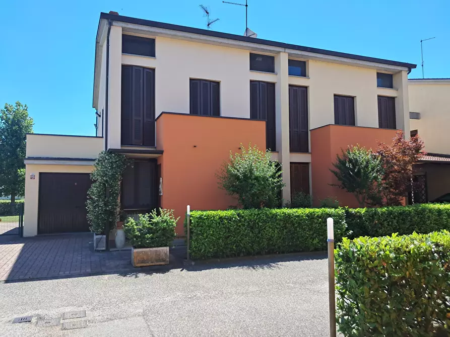 Immagine 38 di Villetta a schiera in vendita  in Via Mario Clivio 19 a Sorbolo Mezzani