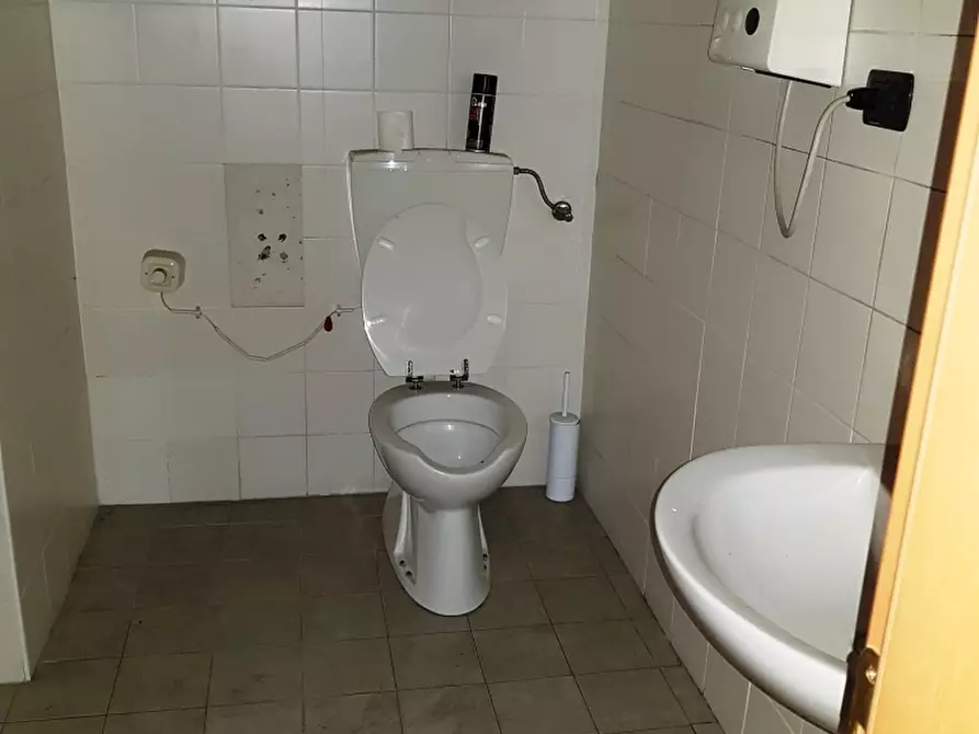 Immagine 11 di Ufficio in affitto  in Strada Giuseppe Mazzini 3 a Parma