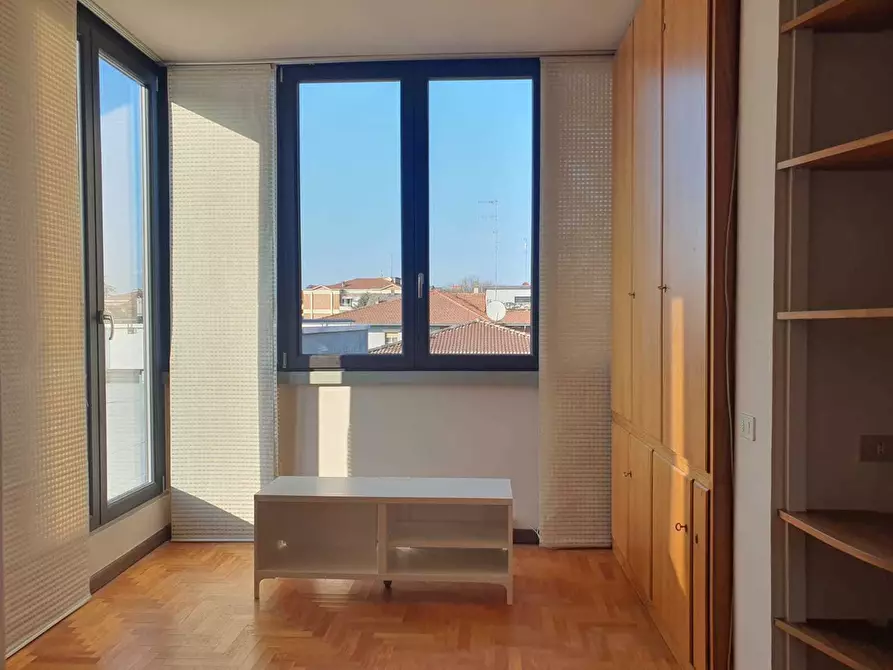 Immagine 6 di Trilocale in affitto  in Via Alcide de Gasperi a Parma